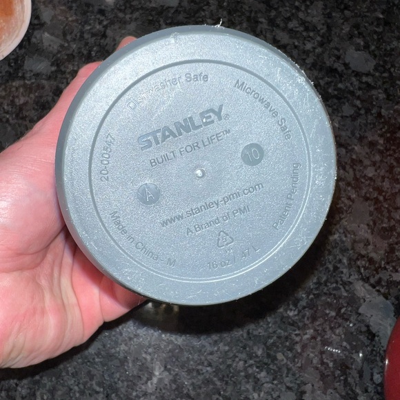 Stanley Gray Travel plastic mug - Picture 3 of 3